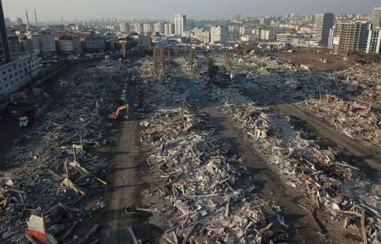 Akzirve’nin Zeytinburnu’ndaki Proje Alanında Yıkım Tamamlandı