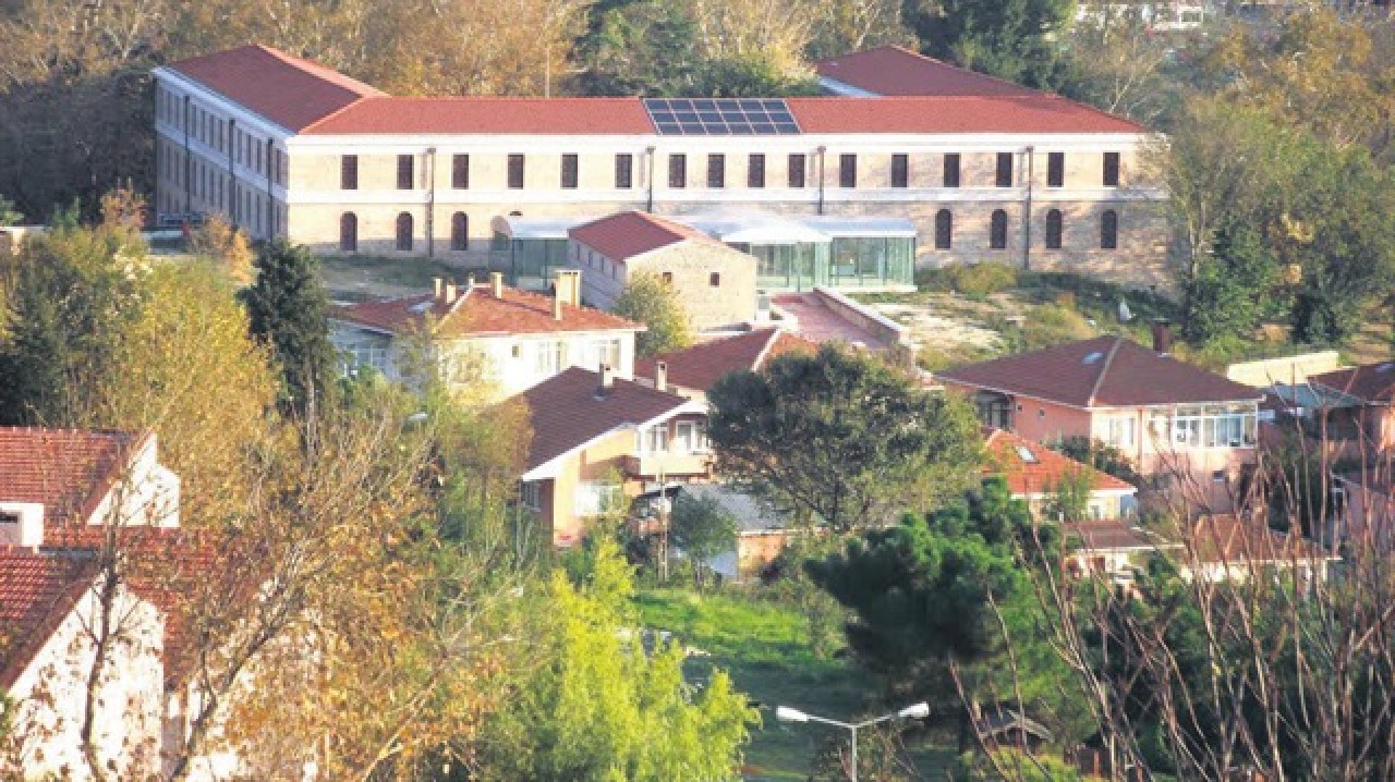 Beykoz'daki Tarihi Kışla Bezmialem Üniversitesi'nin Oldu