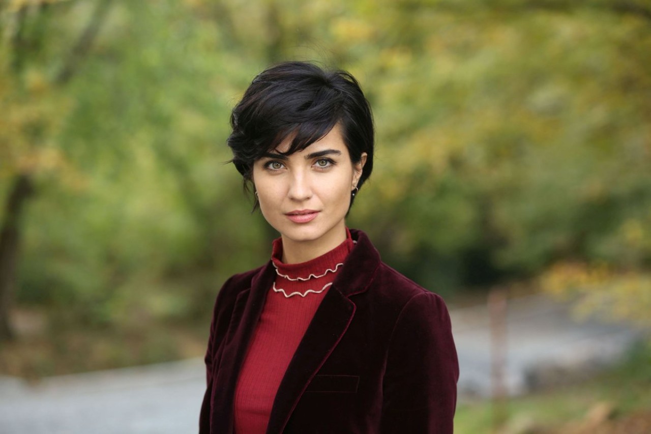 Tuba Büyüküstün Caddebostan’a Taşındı