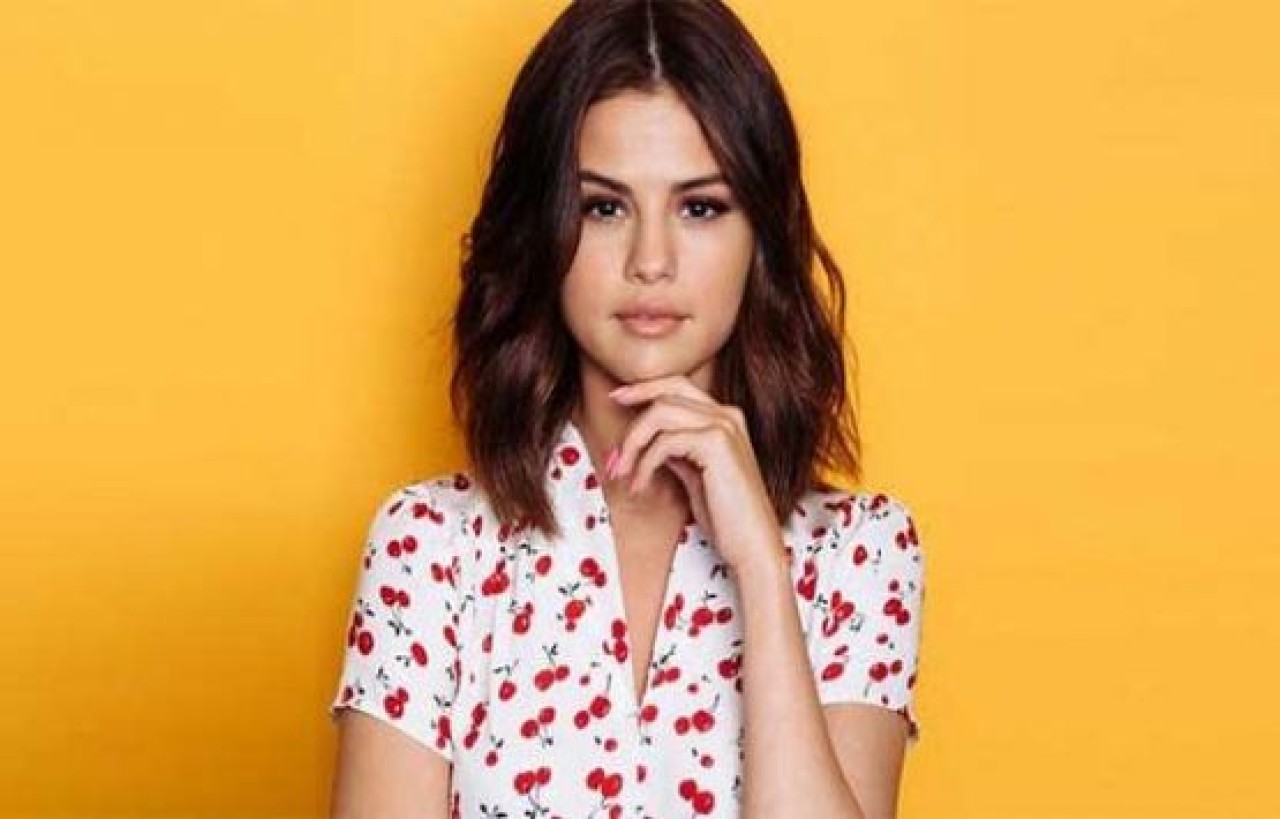 Selena Gomez Evini Satamayınca Fiyat Düşürdü