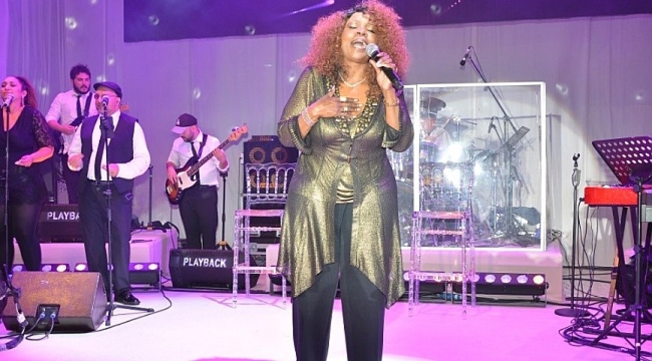 Gloria Gaynor Bodrum'da Nef'es Kesti