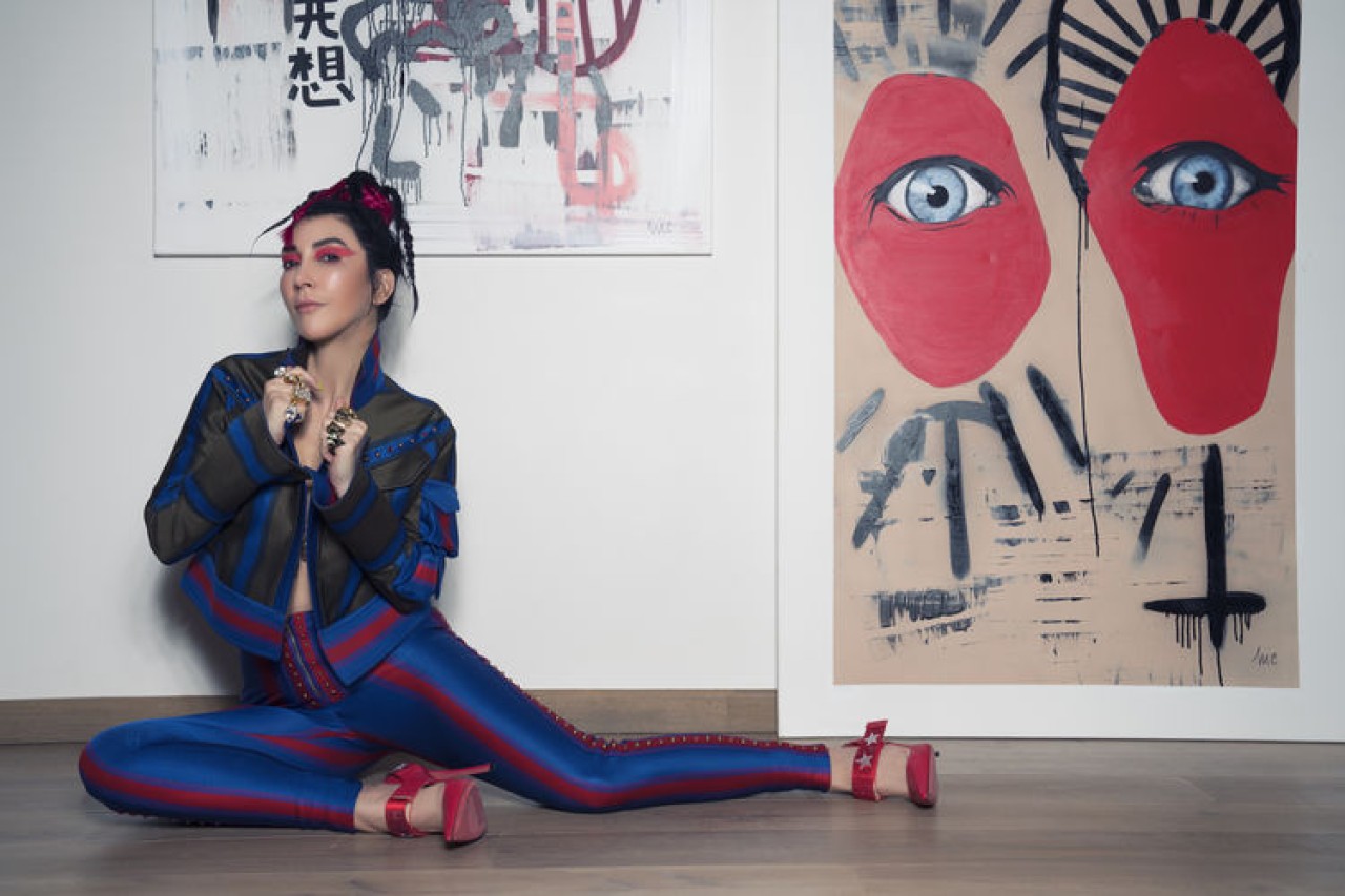 Hande Yener Londra’da Ev Alıyor