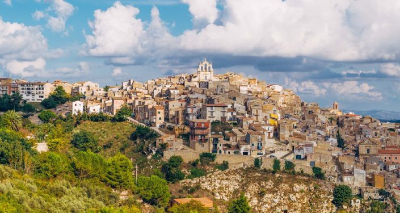 Küçük Çuha Adası'na Yerleşene Ev ve Tarla Veriliyor