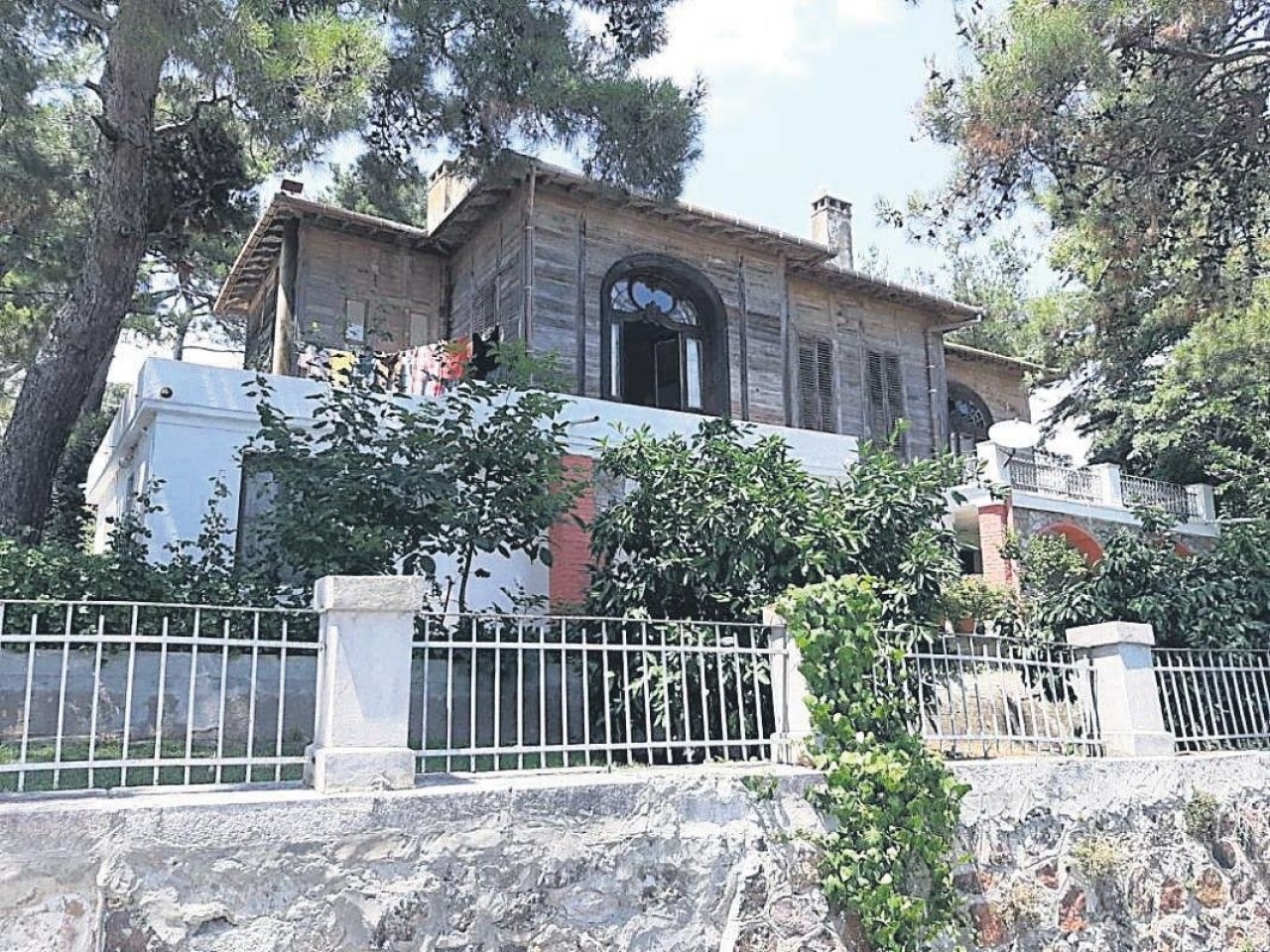 Hacı Zeynelabidin Tagiyev’in Büyükada’daki Yalısı Satışa Çıktı!