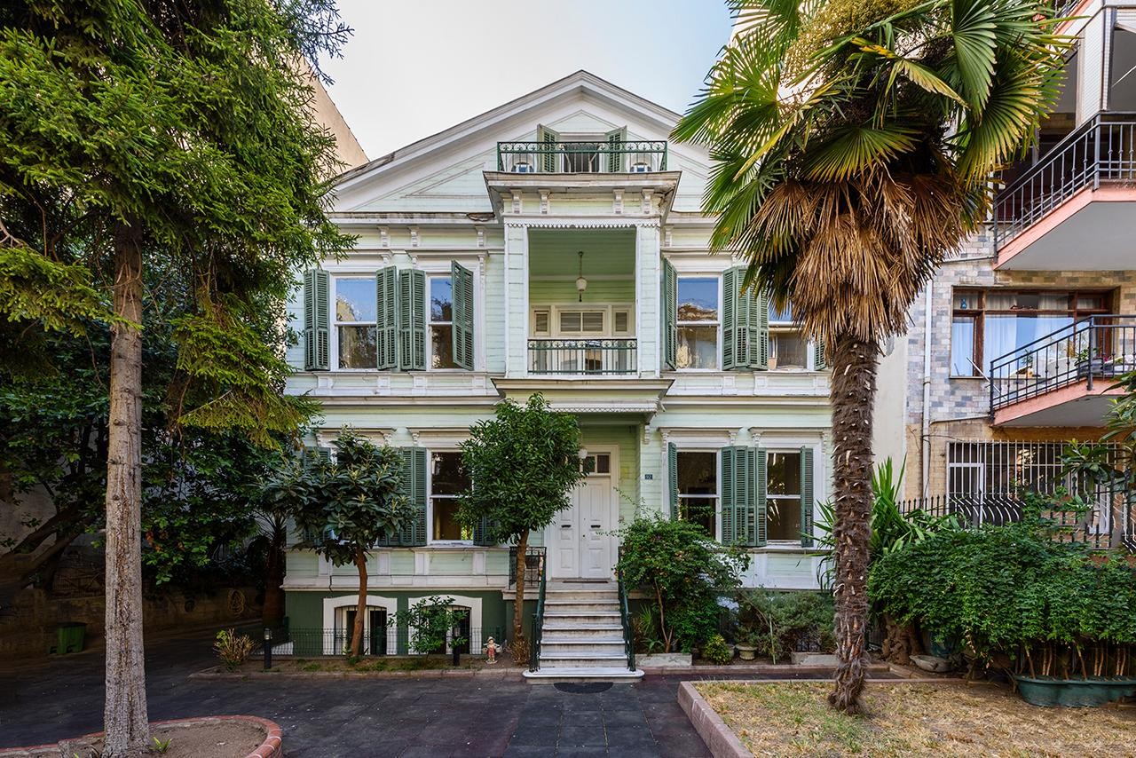 Moda’nın Tarihi Köşklerinden Biri Satışa Çıkarıldı