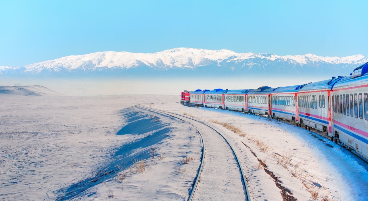 Kars-Erzurum Turistik Ekspresi İlk Seferine Başlıyor