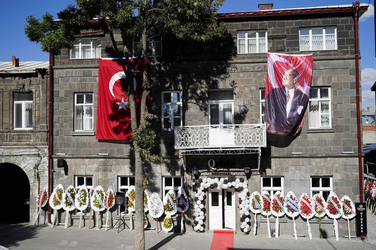 Dedeman'ın Kars'taki İkinci Oteli Açıldı