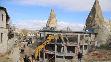 Peribacaları Bölgesindeki İnşaatlar Yıkıldı