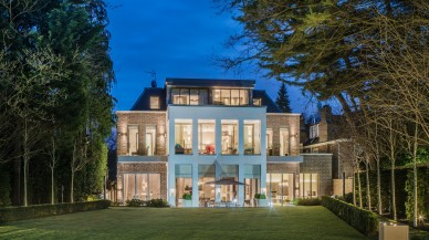 Tarkan Londra’da 54 Milyon TL'lik Villa Baktı