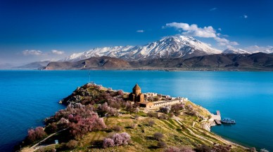 Van Gölü'ndeki Yüzen Otel Projesi'ne Destek Onaylandı