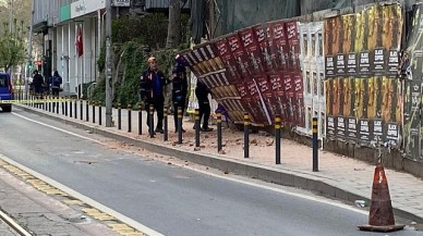 Karaköy'de 5 Katlı Bina Çöktü