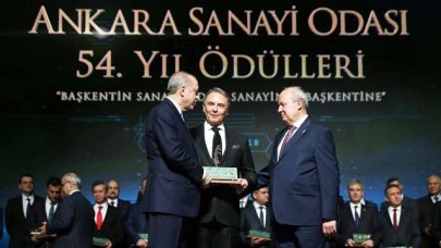 Kazım Türker İstihdam Seferberliği Ödülü’nü Cumhurbaşkanı Erdoğan'dan Aldı