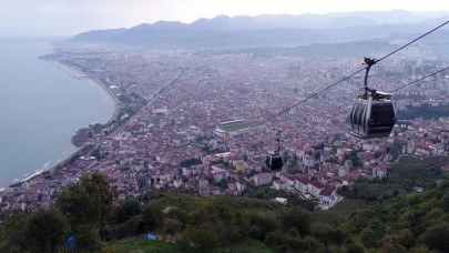 Araplar Karadeniz'de Konut ve Fındık Bahçesi Alıyor