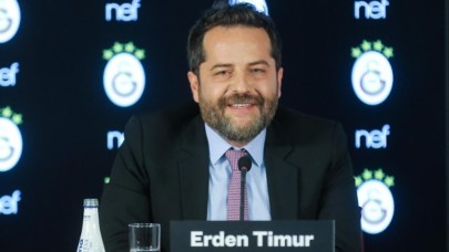 Erden Timur Dursun Özbek'in Listesine Girdi